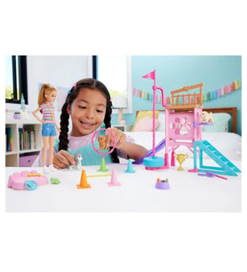 Barbie Stacie'nin Köpekçik Oyun Parkı HRM10 Lisanslı Ürün (Karışık)