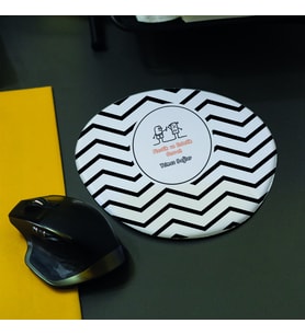 Plastik ve Estetik Cerrah Bileklik Destekli Mouse Pad 001
