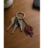 Gotik Kırmızı Kalp Zincirli Anahtarlık Metal Siyah Detaylı Unisex