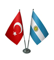 Masa Üstü Arjantin Bayrağı Türk Bayrağı İkili Krom Direk Masa Bayrak Seti