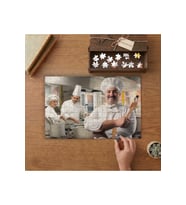 Mutfaktaki Aşçılar Tasarımı 240 parça Ahşap Puzzle Ahşap Kutuda MP00636