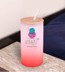 BK Gift Kadınlar Gününe Özel İsimli Kırmızı Renk Pipetli Buzlu Cam Bardak 600ml - 2, 8 Mart Kadınlar Günü