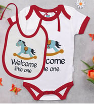 BK Kids Welcome Little One Tasarımlı Kırmızı Bebek Body Zıbın ve Mama Önlüğü Hediye Seti-1