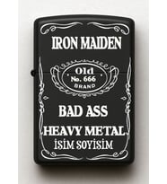 Iron Maiden Desenli Kişiye Özel İsimli Siyah Benzinli Metal Çakmak