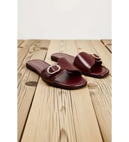 Kadın Toka Detaylı Düz Topuklu Terlik Suni Deri Rahat Günlük Ev Ayakkabısı Modern Şık Konforlu Zarif