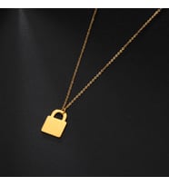 Kişiye Özel 925 Ayar Gümüş Kilit Kolye (Gold)