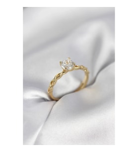 Mey İthalat® Gold Renk Sarmal Zincir Model Tek Taş Model Zirkon Taşlı Kadın Yüzük