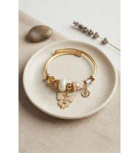 Beyaz Model Gold Renk Charmlı Bileklik TJ-BB8684