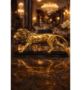 Doremcy Tablalı Aslan Biblo 26x18 cm – Polyester Dekoratif Ev Ofis Hediyelik Obje