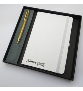Signator® Codex  N243 Kişiye Özel Defterli Set - İsme Özel Gold Kalem + İsme Özel Beyaz Defter  İsme Özel Kutusunda Hediyelik Set (Karışık)