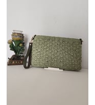 Shell Stitch Model,  Suni Deri Astarlı, Kağıt İp, Clutch  Çanta  Yeşil