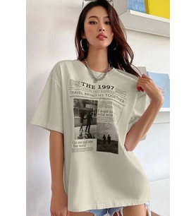 Unisex The 1997 Travel Baskılı T-shirt (Bej)