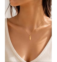 Kişiye Özel Minimalist Havuç Kolye 925K Gümüş (Gold)