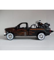 Maisto 1999 Ford F-350 Super Duty Pick up 1/27 2002 FXSTB Night Train 1/24 Model Araba
