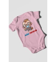 Mini Patron Baskılı Bebek Zıbını – Çıtçıtlı Body  %100 Pamuk Kısa Kol (Koyu Pembe)