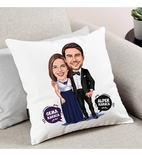 Kişiye Özel Nişanlı Çiftler Karikatürlü Yastık