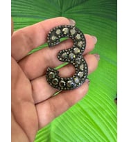 5X4 CM ÜTÜ İLE YAPIŞAN TAŞLI 3 RAKAMI ARMA DİKİŞ GİYİM AKSESUARI