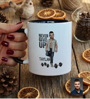 Kişiye Özel Karikatürlü Never Give Up Motivasyon Kupa Bardak Doğum Günü Hediyesi