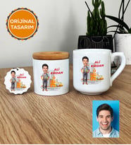 Kişiye Özel Karikatürlü İnşaat Mühendisi Hediye Seti Kupa Bardak, Kalemlik, Anahtarlık Erkek İnşaat Mühendisine Mühendisler Günü Hediyesi (Beyaz)