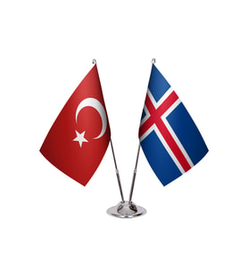 İzlanda İkili Masa Bayrağı
