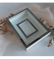 25X35 BEYAZ-FÜME LEDSİZ FOTOĞRAF BÖLÜMLÜ ANI ÇERÇEVESİ- NİŞAN SÖZ GÜLLERİNİZ İÇİN ÇERÇEVELER