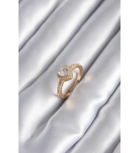 Pirinç Gold Renk Zirkon Taşlı Kalp Charm Model Kadın Yüzük 5886