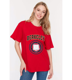 Tasarım Berkeley Baskılı Tasarım Tshirt (STD)