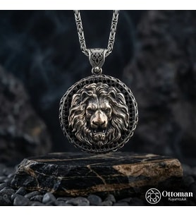 Aslan Figürlü Gümüş Erkek Kolye