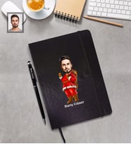 Kişiye Özel Yılbaşı Erkek Karikatürlü Siyah Defter Kalem Hediye Seti Model-14