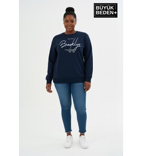 Kadın Büyük Beden El Yazılı Brooklyn Baskılı  Bisiklet Yaka İnce Sweatshirt SPR26BSWK956-6