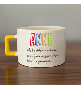 Anne Hiç Bir Doktorun Tedavisi  Baskılı Sarı Kulplu C Fincan