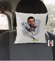 BK Gift Kişiye Özel Siyah Beyaz Futbolcu Karikatürlü Kare Araç Koltuk Yastığı-1