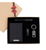 İsme Özel Cep Defteri Roller Kalem Usb Bellek ve Anahtarlık Hediye Kutusu
