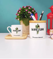 Komando Tasarımlı Kişiye Özel Hediye Komando Ahşap Altlıklı Türk Kahvesi Fincanı ve Kalemlik Hediye Seti