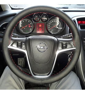 DİKİŞLİ DİREKSİYON KILIFI SİYAH DERİ KIRMIZI DİKİŞLİ OPEL ASTRA