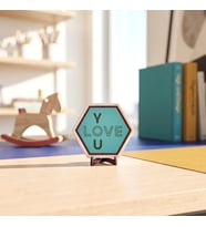 Şık I Love You Yazılı ve Romantik Tasarımlı Masaüstü Aksesuarı Çalışma Alanlarınıza Estetik Katan Modern Özel Tasarım Ürün 10x10 cm
