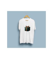 Oversize Sürpriz Hediye Kutusu / Gift Packet Tasarım unisex T-shirt