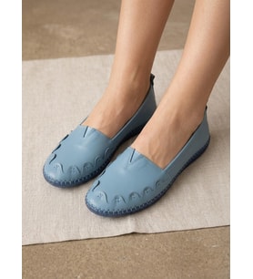 BEREN Hakiki İndigo Mavi Kadın Babet Ortopedik Taban Düz Motifli Slip-On Comfort Ayakkabı