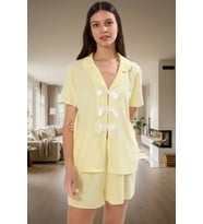 Kadın Viskon Şortlu Pijama Takımı Regular Kalıp Yazlık Özenle Seçilmiş Modern Stil (Sarı)
