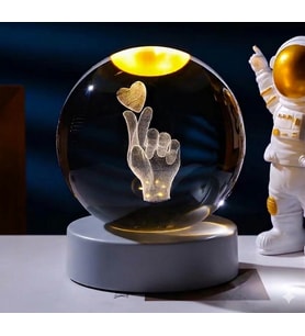 Parmak Kalp Figürlü 3D Lazer İşlemeli Kristal Cam Küre - Işıklı Modern Gece Lambası,K-Pop Parmak Kalp Temalı Kristal Küre - Sevgiliye Genç Hediye , Havalı Modern Hediye