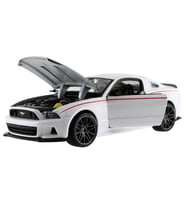 Maisto 1/24 2014 Ford Mustang Street Racer Beyaz