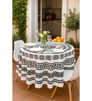 Yuvarlak Geometrik Siyah Desenli Duck Kumaş Masa Örtüsü 150x150 Cm (Çok Renkli)