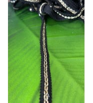 ALTIN VARAK GEÇİŞLİ SİYAH ŞERİT DİKİŞ AKSESUARI APLİKE EN 1 CM (1 METRE )