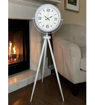 River World Ayaklı Saat Tripod Rengi Beyaz Modern Line