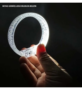Beyaz-Gümüş Led Işıklı Baskı Yapılabilen Pilli Bileklik Bilezik 1,5 cm Genişlik (5047)