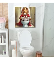 Tekli Kare Kanvas Banyo Tablosu Gazete Okuyan Kral Aslan