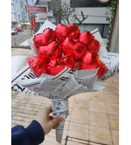 Kırmızı Kalpli Çiçek Balon Buketi
