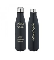 Wings Mat Siyah İsme Özel Çelik Termos 500ml.  304 Paslanmaz Çelik - Kaydırmaz Taban - Kilitli Bardak Kapak - Hava Çıkışlı - Sızdırmaz - Tuşlu Kolay Kullanım (Karışık)