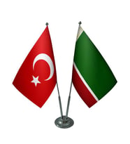 Masa Üstü Çeçenistan Bayrağı Türk Bayrağı İkili Krom Direk Masa Bayrak Seti