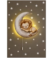 Ahşap Ay Üzeri Aslan Pilli Ledli Gece Lambası Bebek Çocuk Odası-Yıldız Sticker Hediyeli